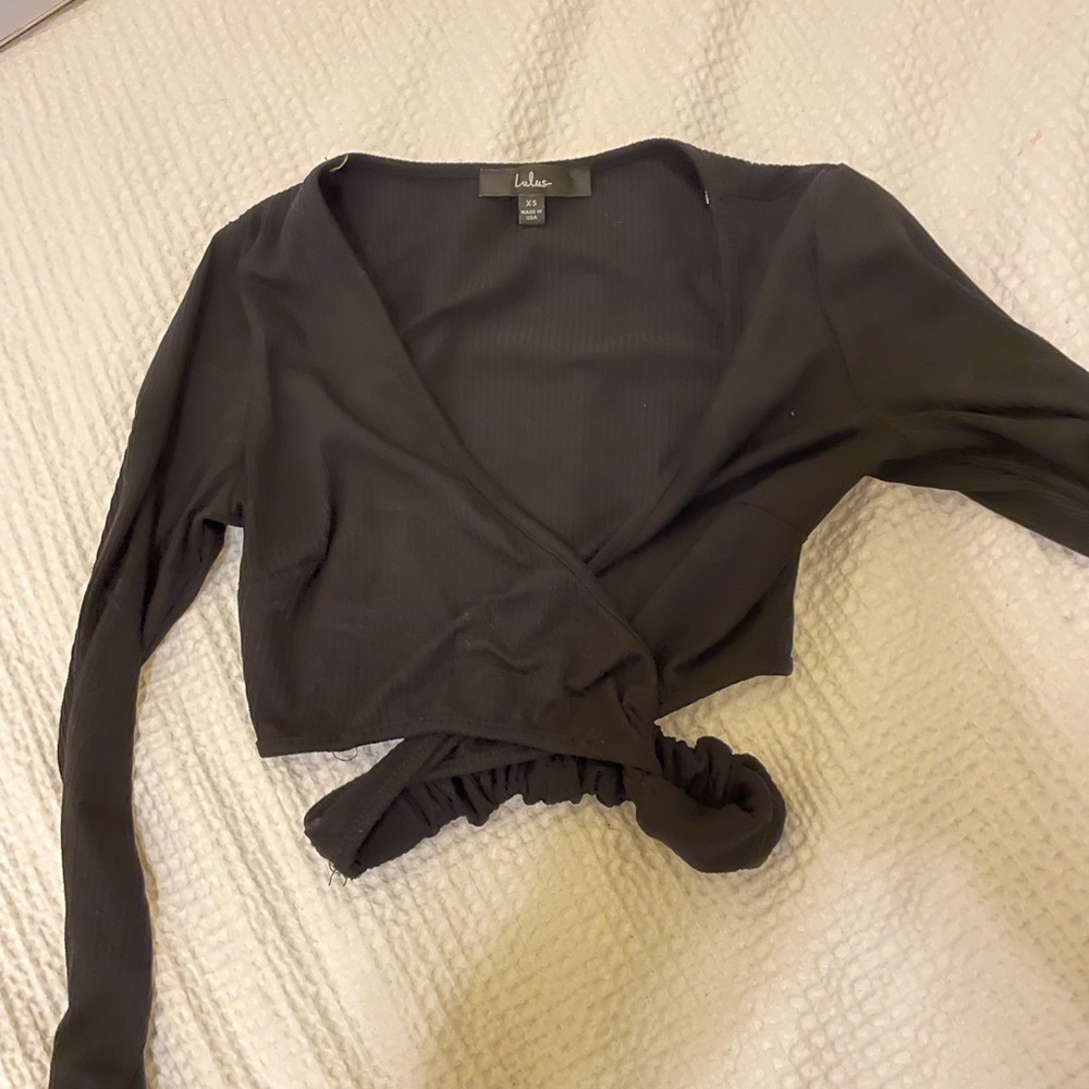 Lulus cropped cross going out top